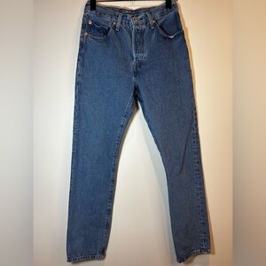 Levis 501 Premium Button Fly Woman’s Jeans 26x30 Straight Leg Medium Wash Blue